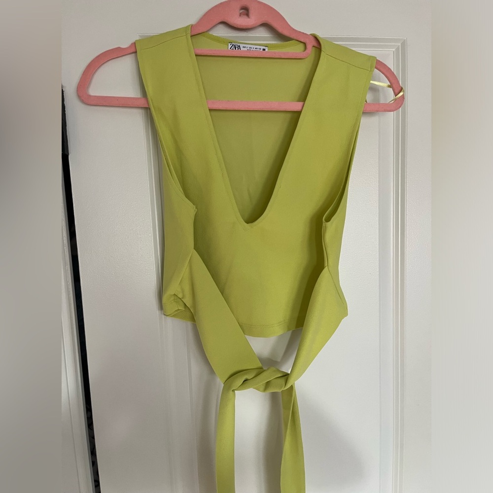 Yellow-Green Zara Crop Top size S